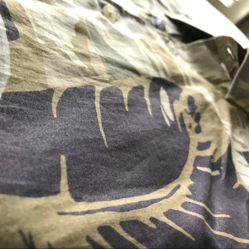 Michael Kors Tropical Print Button Up - Picture 4 of 8